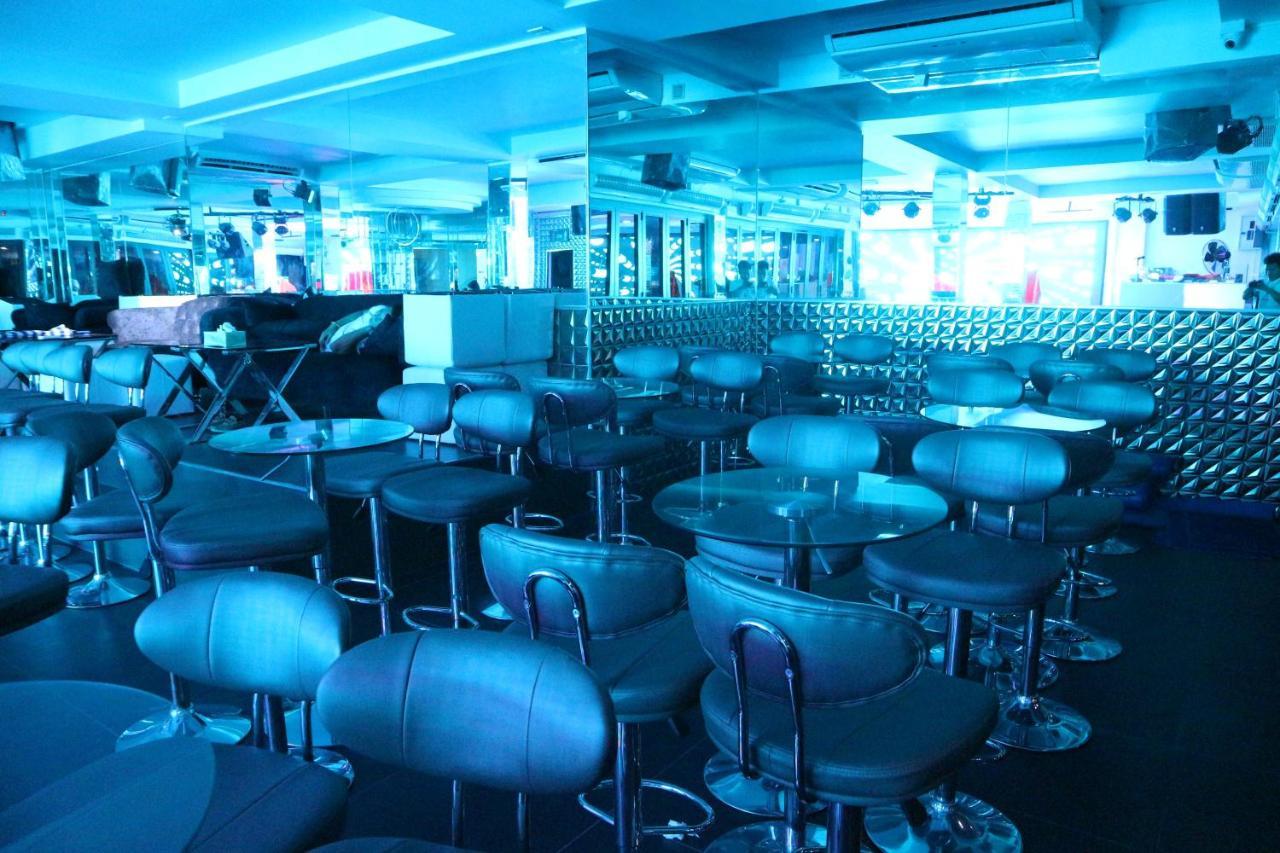 Le Cafe Royale Pattaya Exterior foto