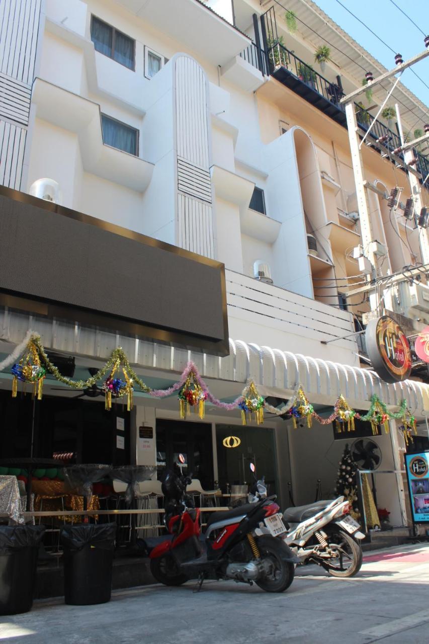 Le Cafe Royale Pattaya Exterior foto